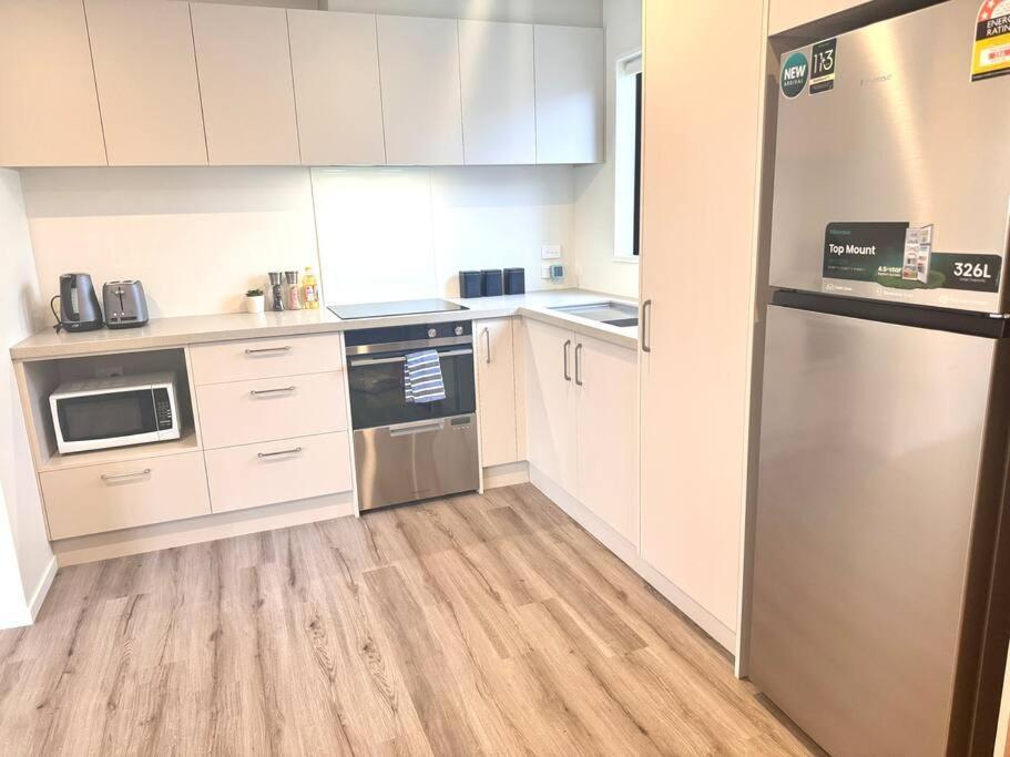 Cbd Luxury Parkside Living 2 Bedroom With Parking Κράισττσερτς Εξωτερικό φωτογραφία