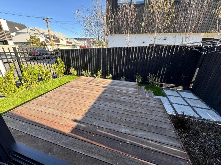 Cbd Luxury Parkside Living 2 Bedroom With Parking Κράισττσερτς Εξωτερικό φωτογραφία
